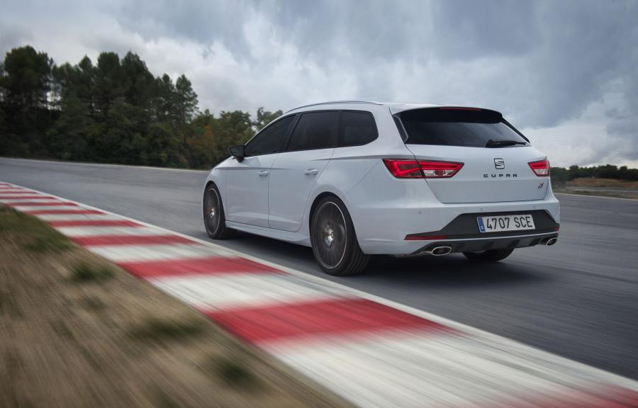  Seat Leon ST Cupra 2015 года  (фото 4 из 9)